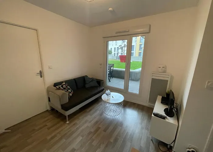 Gredi, Appt Avec Parking Et Terrasse A Апартаменты Кан